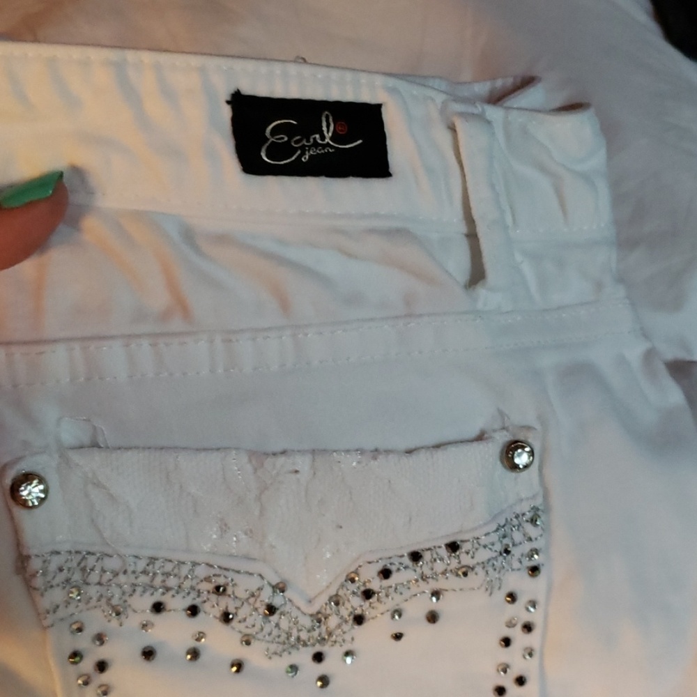 Earl jeans white capris
